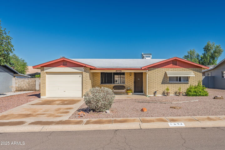 Property Photo:  1694 W 13th Avenue  AZ 85120