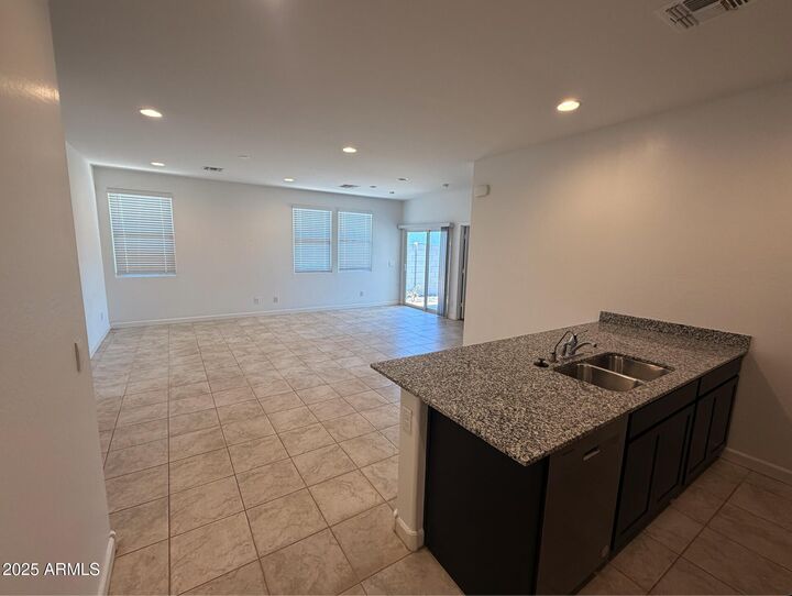 Property Photo: 5478 E Azara Drive AZ 85140