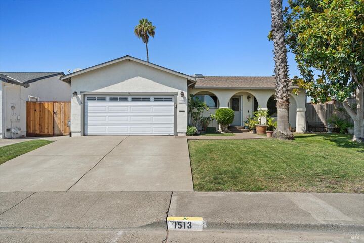 Property Photo: 1513 Elizabeth Drive CA 94954