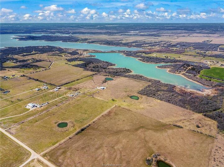 Property Photo: 1253 Steinke Road TX 76664
