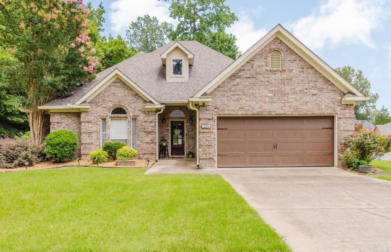 Property Photo: 106 Baltusrol Drive AR 72015