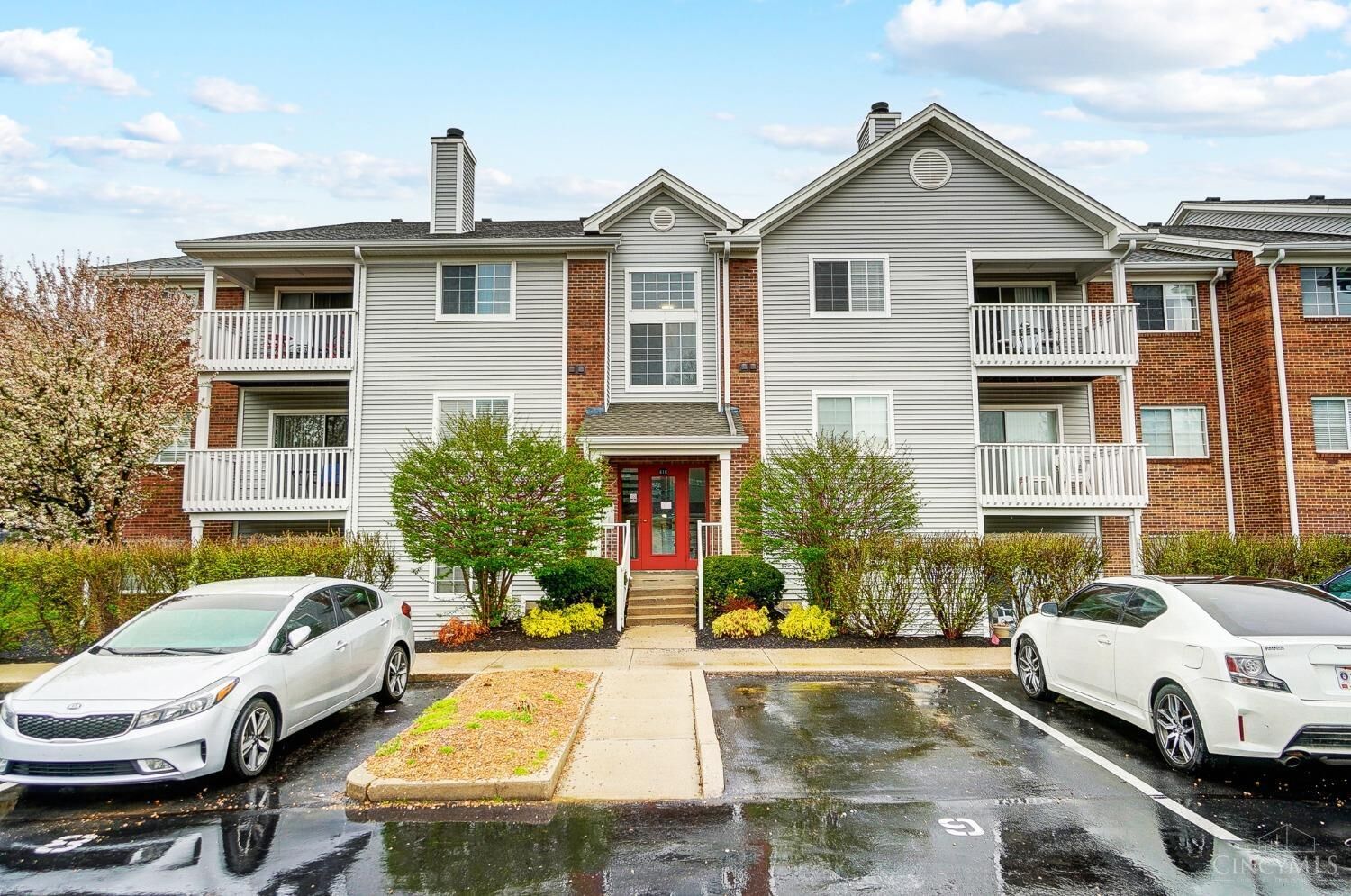 Property Photo:  410 Carrington Lane  OH 45140 