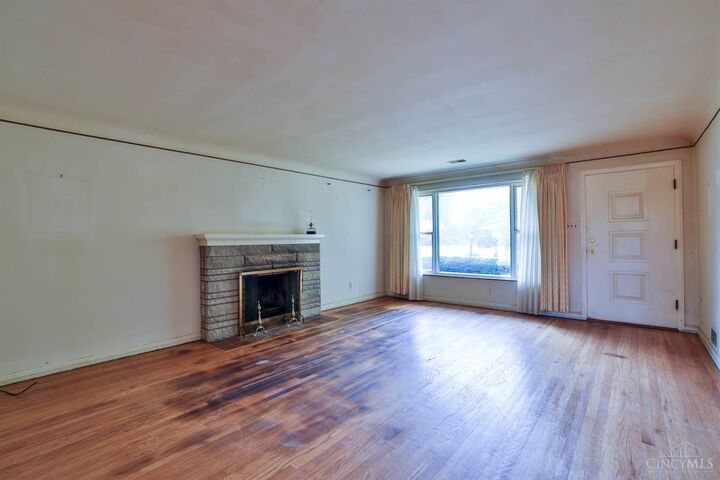 Property Photo:  9458 Long Lane  OH 45231 