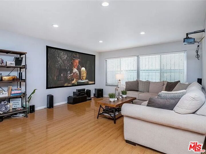6771 Springpark Ave  Los Angeles CA 90056 photo