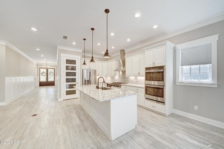 Property Photo:  3816 Mariner Drive  FL 32408 