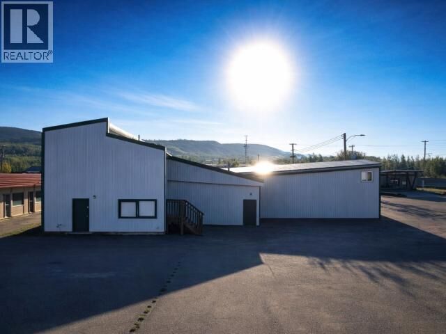 Property Photo:  230 A Bell Crescent South  YT Y0B 1K0 
