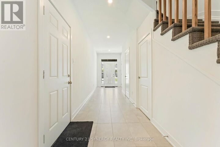 Property Photo:  254 Finsbury Avenue  ON K2S 2Y2 