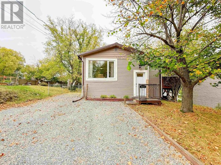 615 Eighteenth Avenue North  Kenora ON P9N 3N7 photo