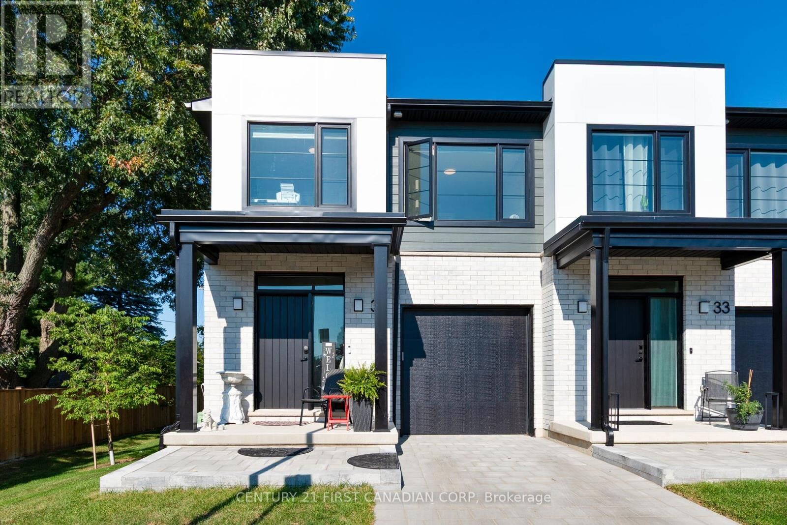 Property Photo:  101 Swales Avenue 31  ON N7G 0C1 