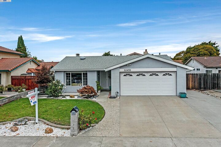 32451 Regents Blvd.  Union City CA 94587 photo