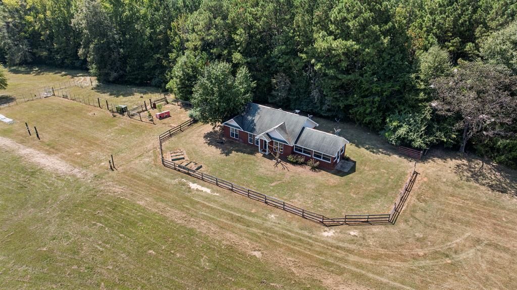 Property Photo:  8064 Ga Highway 0208  GA 31831