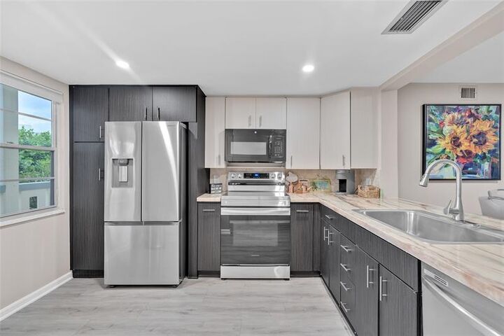 Property Photo:  2504 Antigua Ter B3  FL 33066 