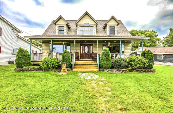 681 E Hess Lake Drive  Grant MI 49327 photo