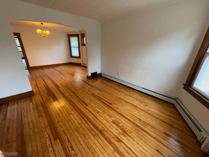 Property Photo:  31 Linda Vista 2  NJ 07508 