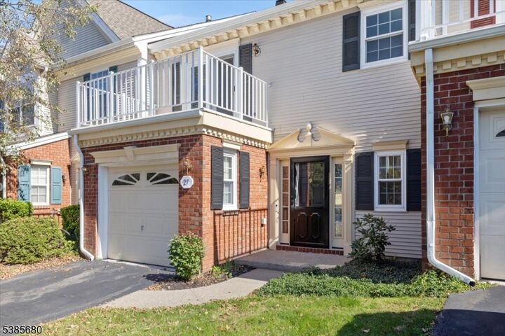 27 Topaz Dr  Franklin Twp. NJ 08823 photo