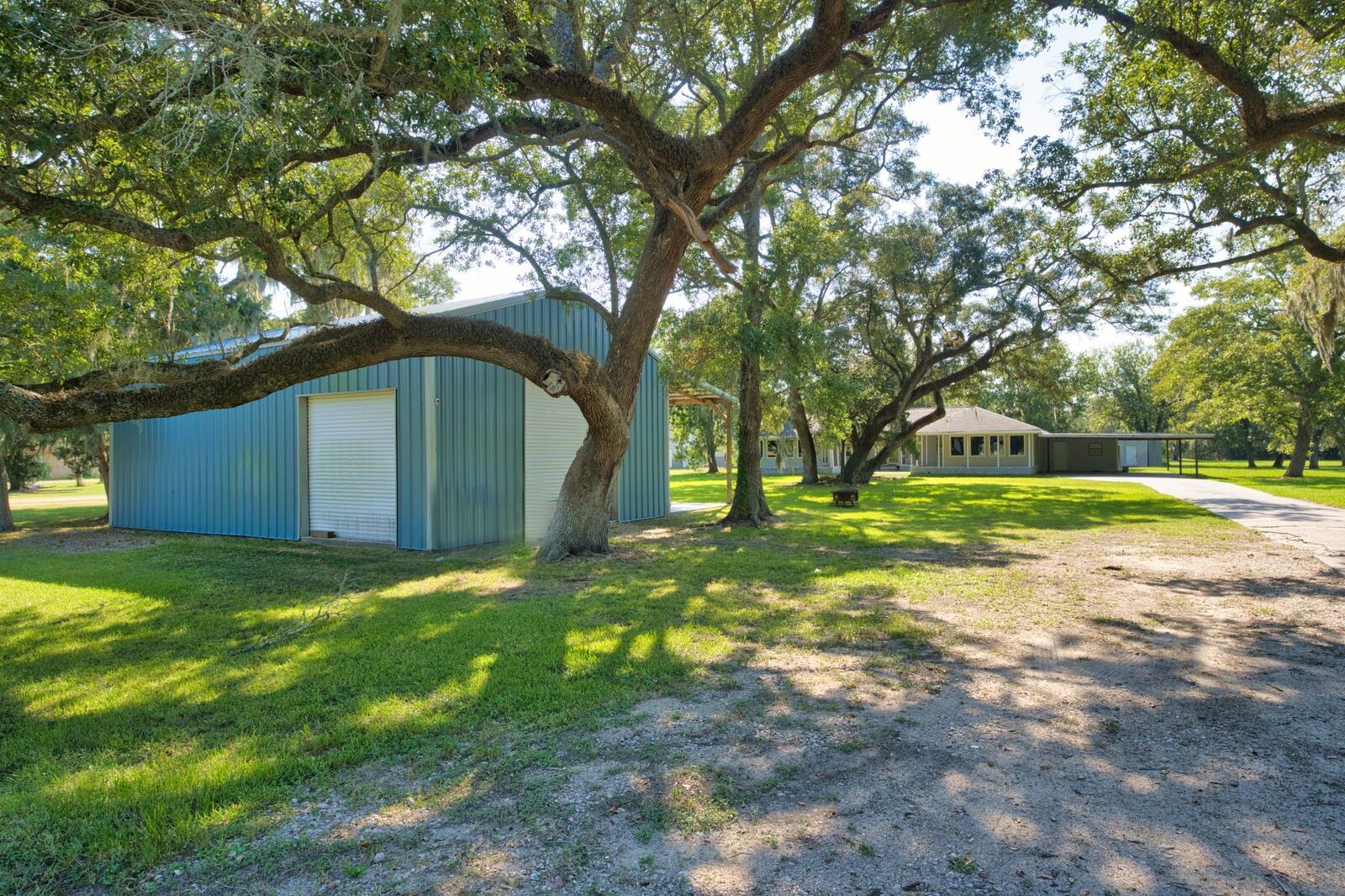 Property Photo:  6379 County Road 3  TX 77480 
