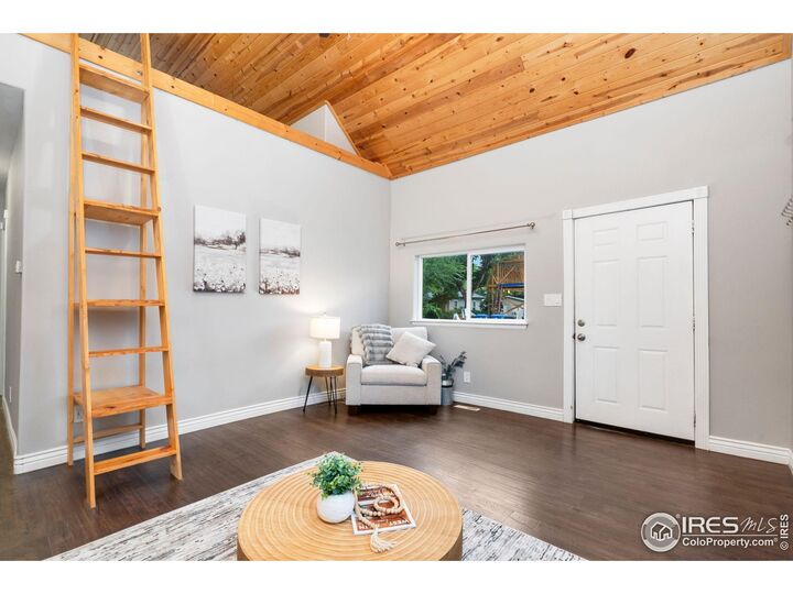 Property Photo: 707 E 8th St CO 80537