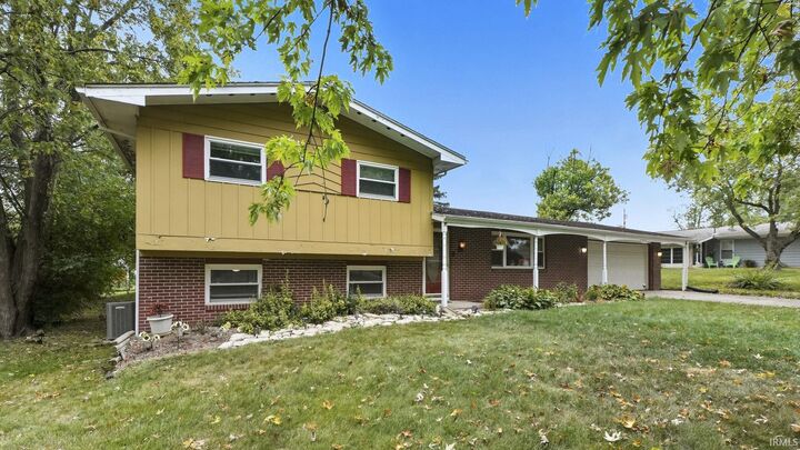 Property Photo:  3608 Kirkfield Drive  IN 46815-5976 