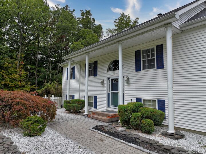 Property Photo:  125 White Bridge Road  NY 10940 