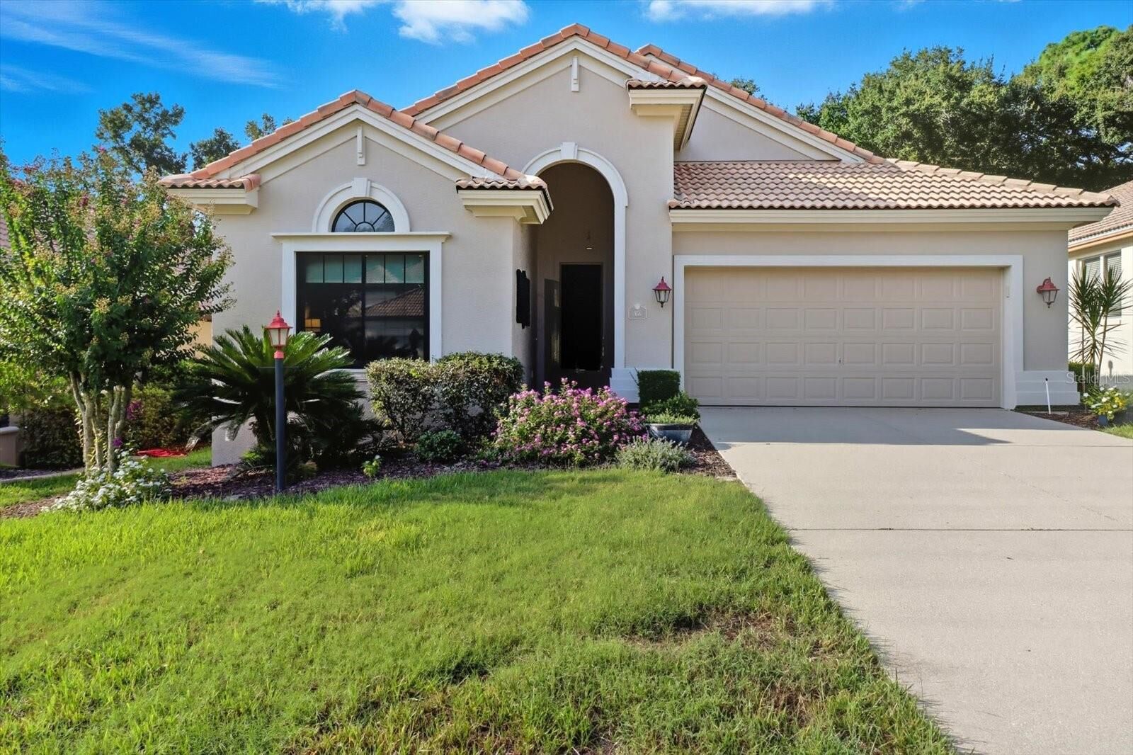 Property Photo: 366 W Doerr Path FL 34442