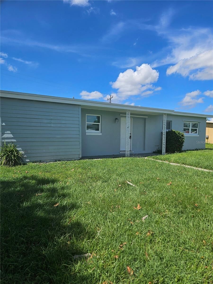Property Photo: 2433 Deedra Street FL 33952