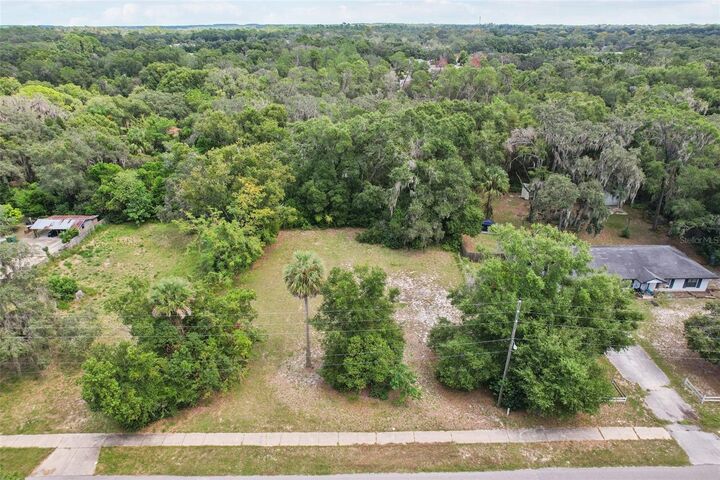 Property Photo: 847 Palmetto Street FL 32726