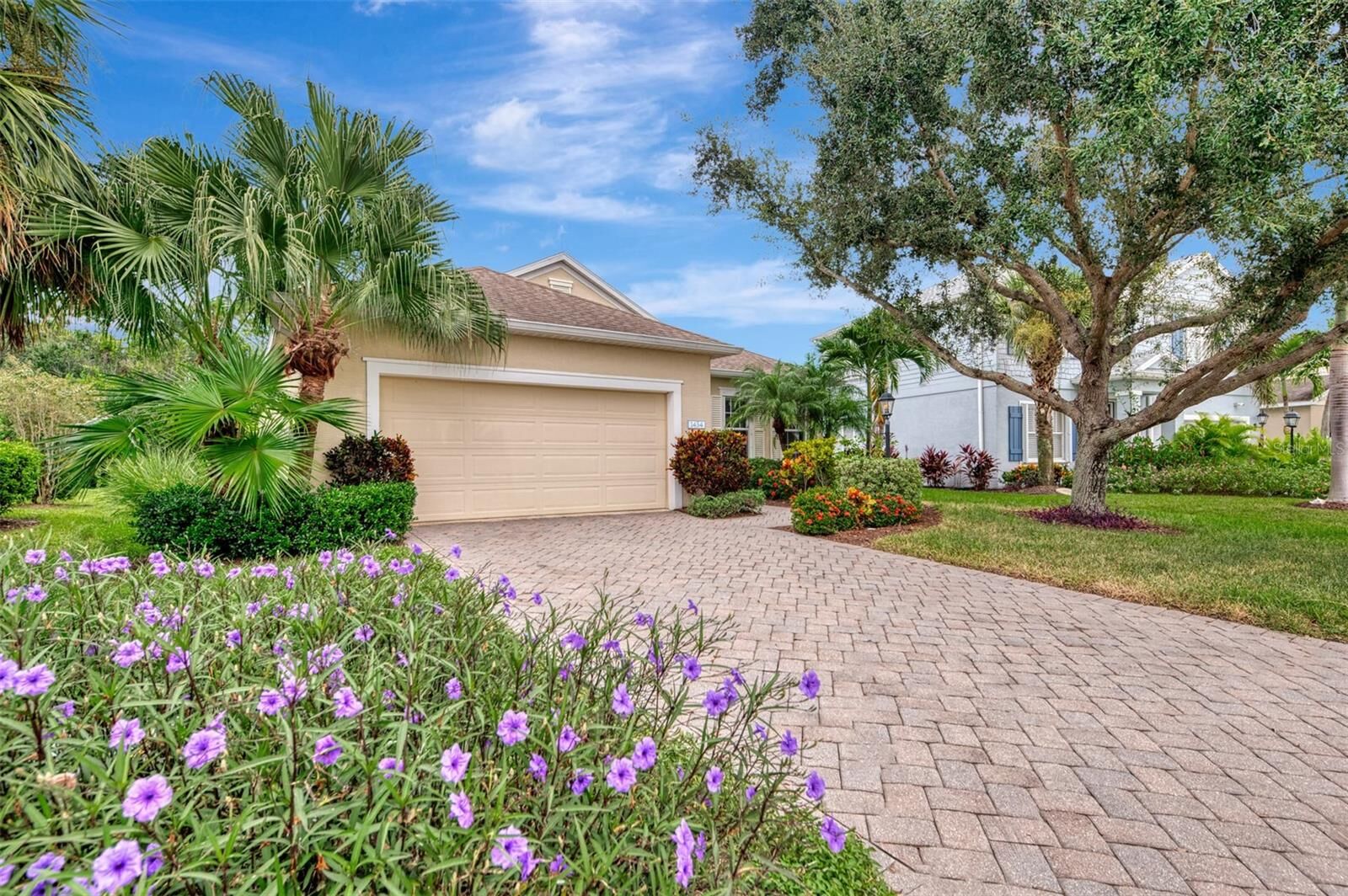 Property Photo:  1434 Blue Horizon Circle  FL 34208 