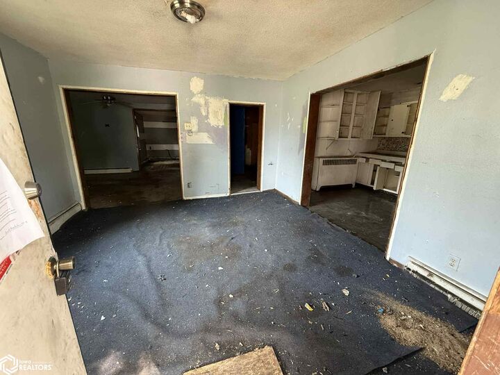 Property Photo:  310 S Church Street  IA 52640