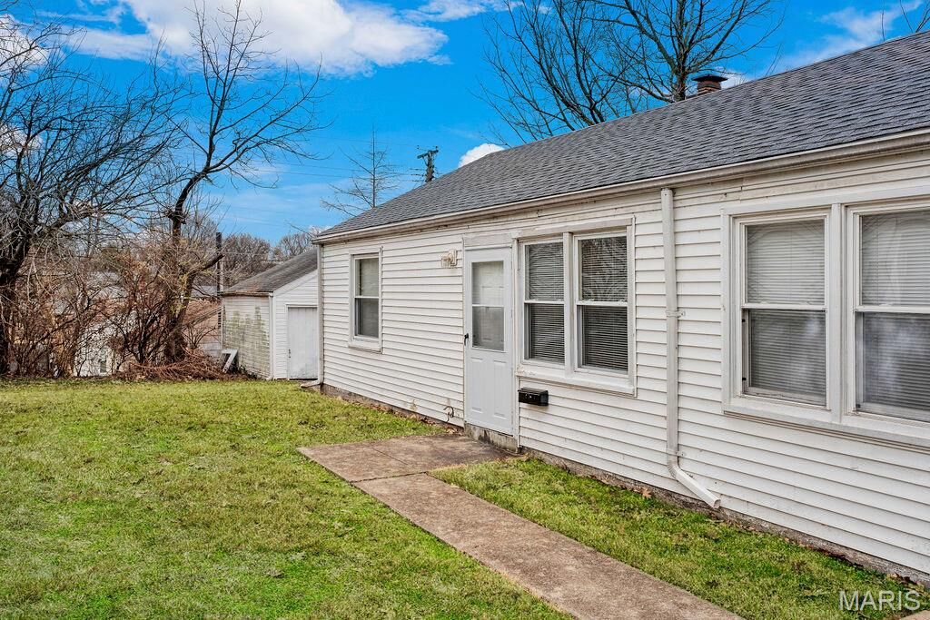 Property Photo:  1217 San Jacinto Court  MO 63139 