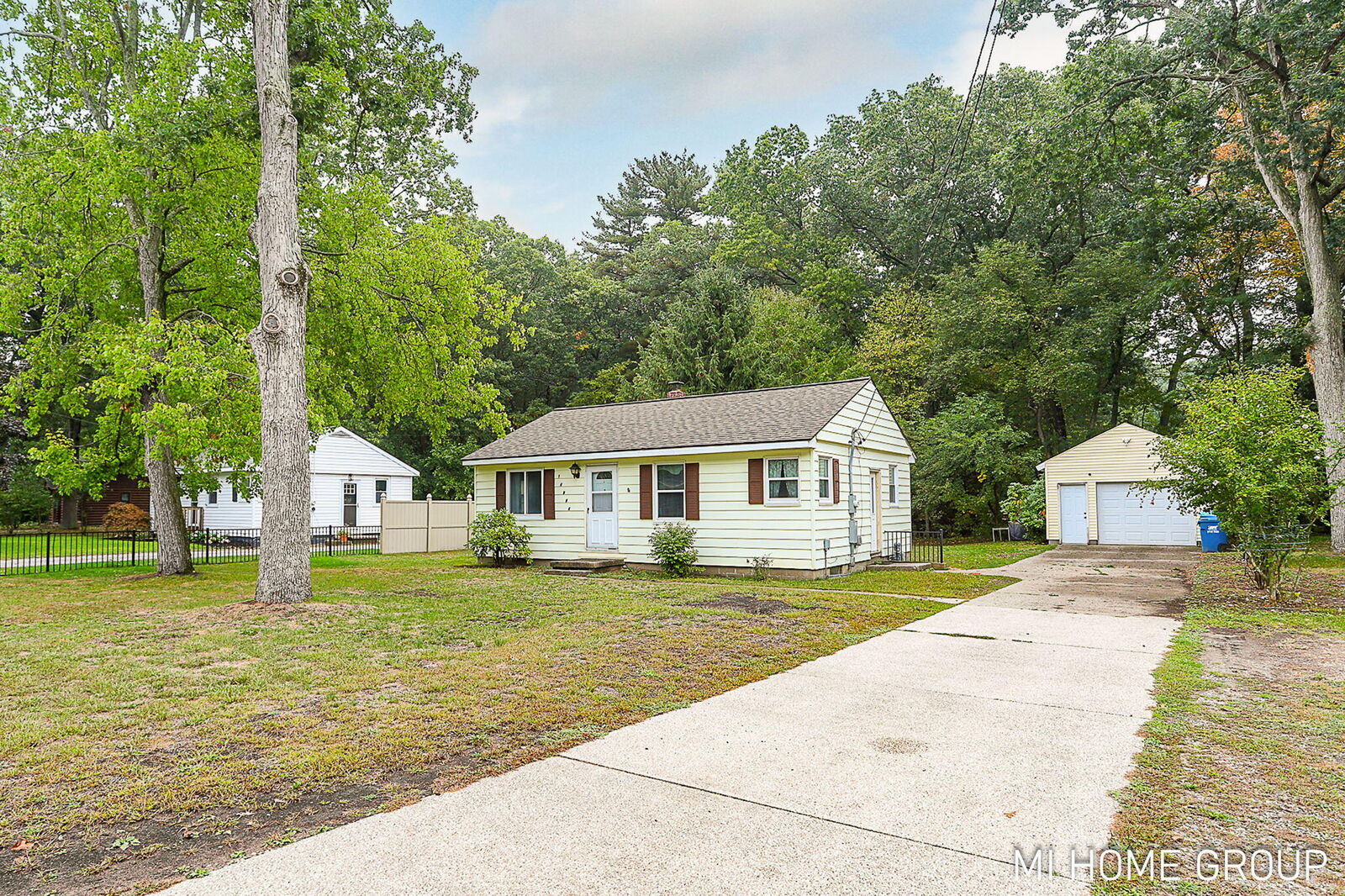 Property Photo:  14664 154th Avenue  MI 49417