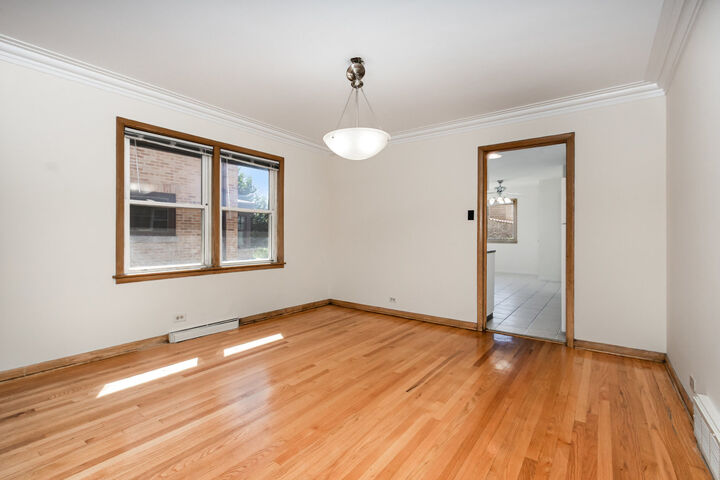 Property Photo:  9310 S Claremont Avenue  IL 60643 