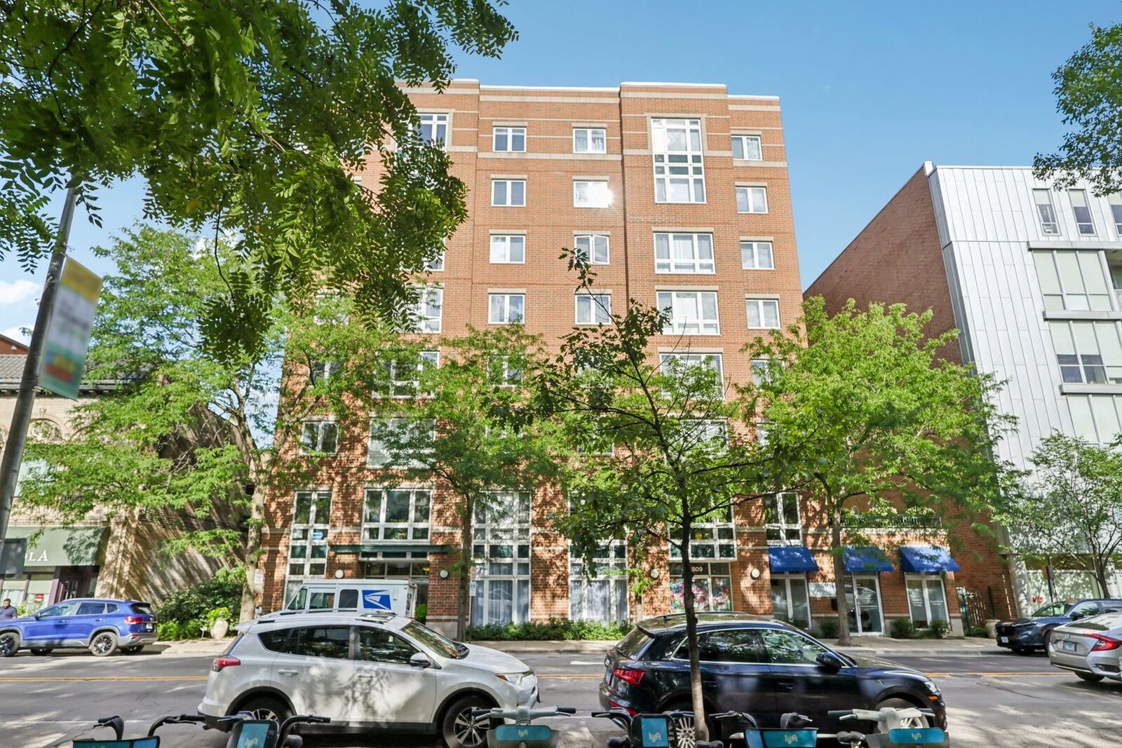 Property Photo:  811 Chicago Avenue 309  IL 60202 