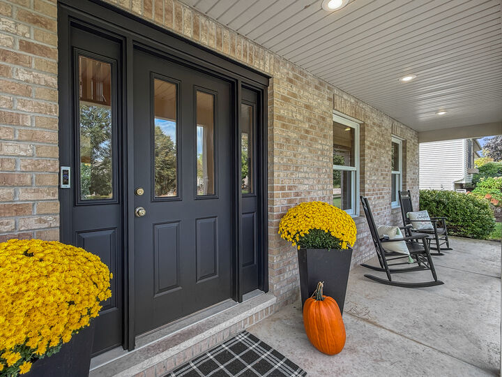 Property Photo: 735 Bauman Street IL 60152