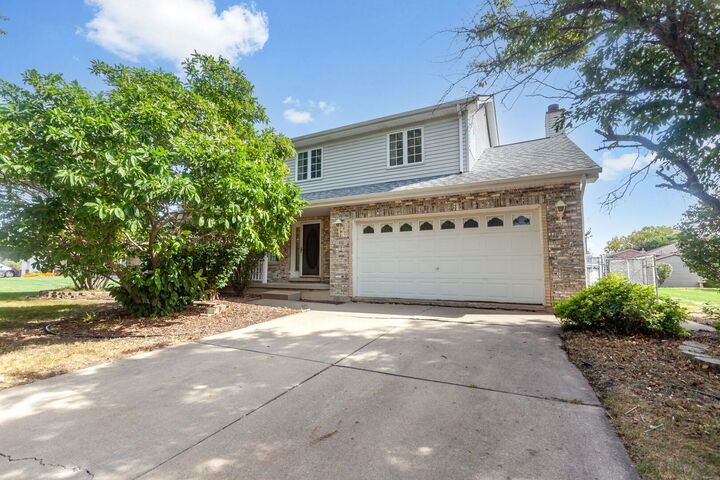 Property Photo:  611 Flambeau Court  IL 60446 
