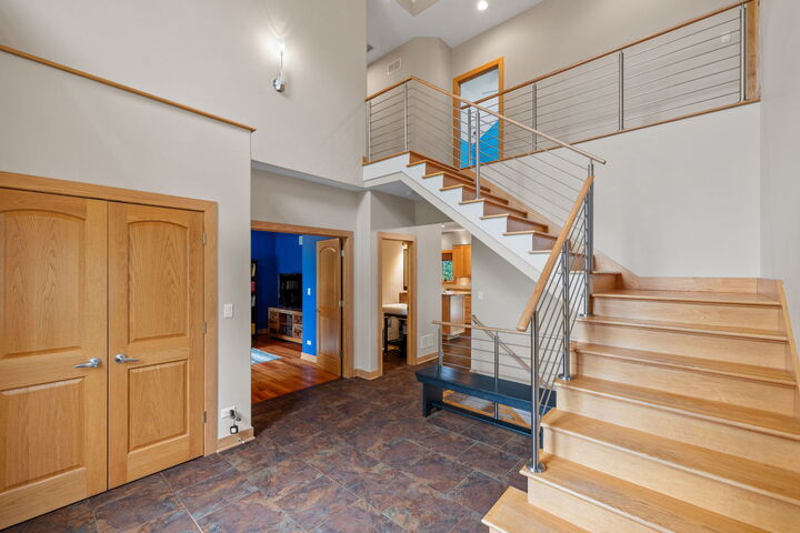 Property Photo:  5546 Laurel Avenue  IL 60525 