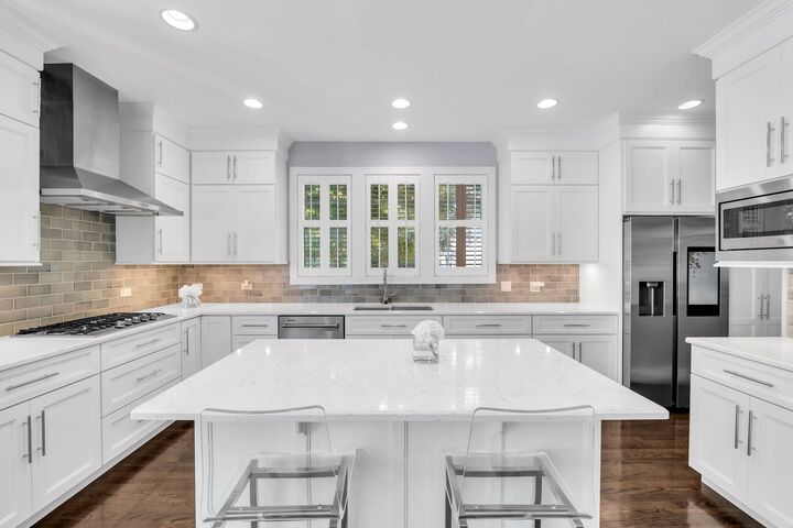 Property Photo:  1103 Hazel Avenue  IL 60015 