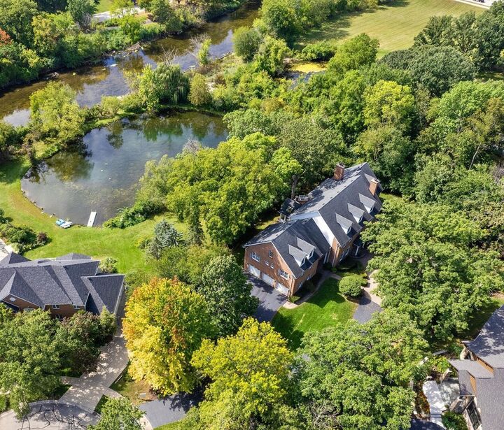 959 Watercress Drive  Naperville IL 60540 photo