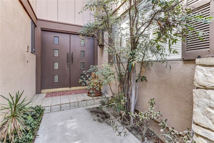 Property Photo: 4817 Hermano Drive CA 91356
