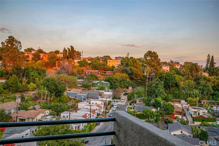 Property Photo:  1882 1882 N Alvarado Street 16  CA 90026 
