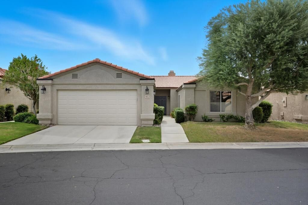 Property Photo:  48113 Vista Cielo  CA 92253 