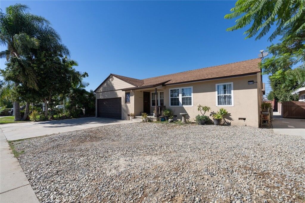 Property Photo: 2013 W Porter Avenue CA 92833