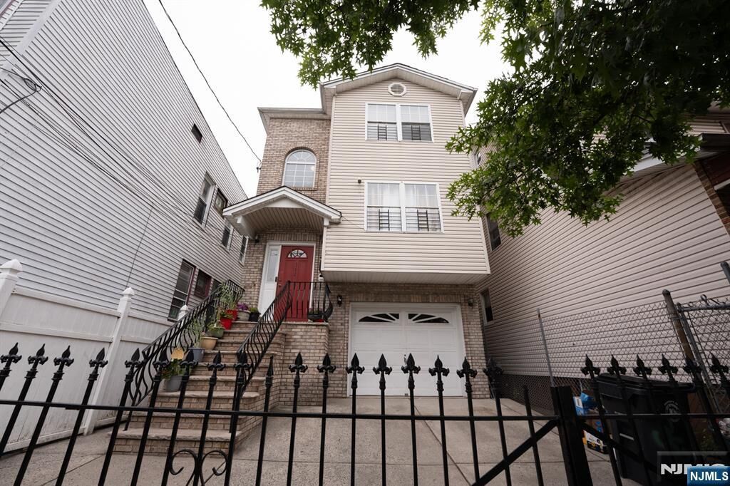 Property Photo:  362 6th Street  NJ 07107 