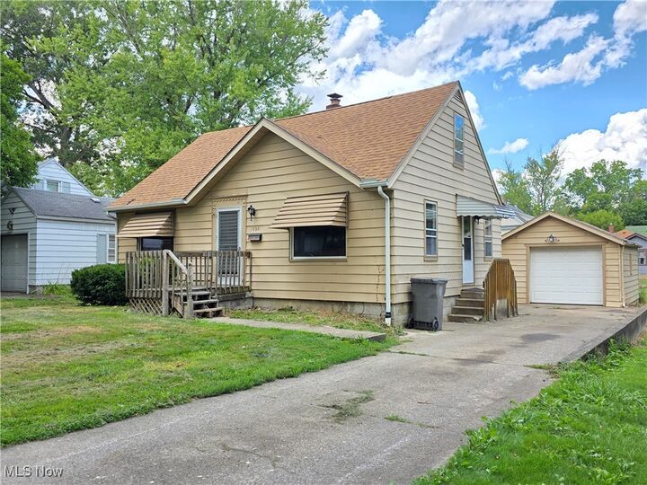 Property Photo:  1928 Medford Avenue  OH 44514 