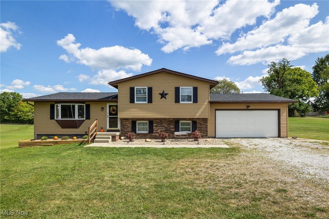 Property Photo: 1767 State Route 603 OH 44903