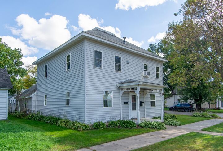 Property Photo: 402 2nd Avenue NE MN 56401