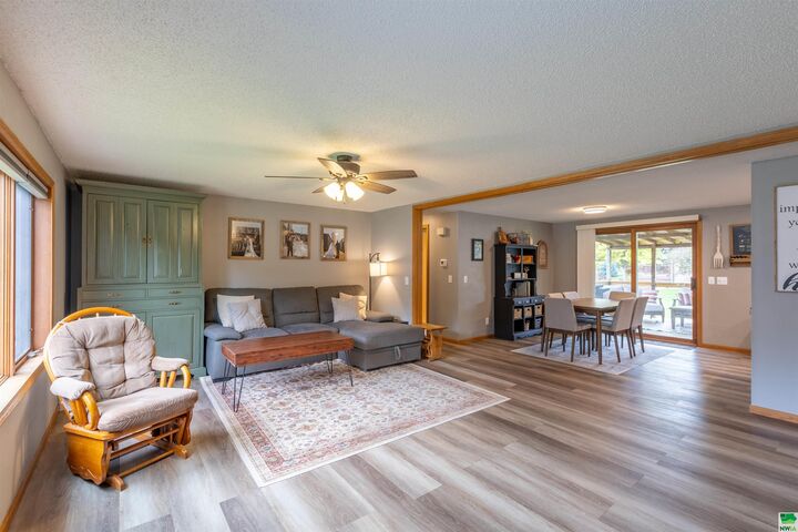 Property Photo: 409 Elm Street IA 51055