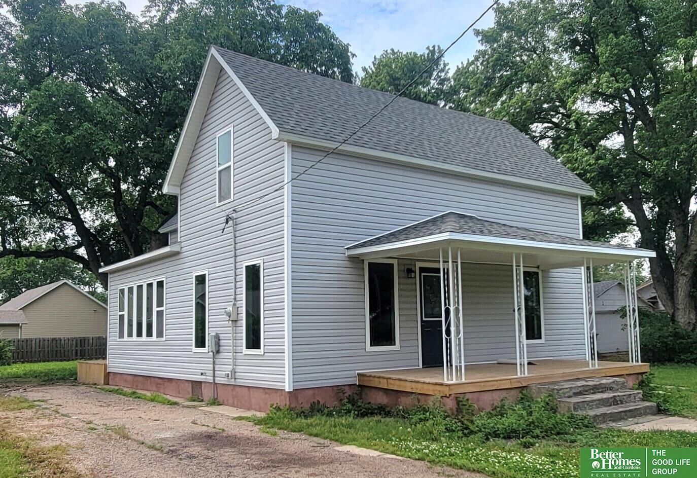 Property Photo:  1321 N Main Street  NE 68371 