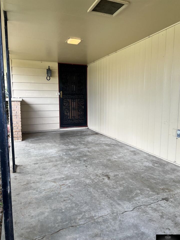 Property Photo:  1401 S 58 Street  NE 68506 