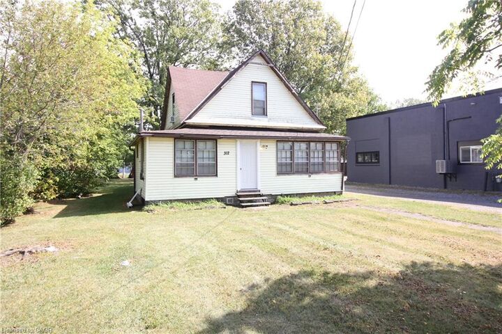 Property Photo:  312 Ridgeway Road  ON L0S 1B0