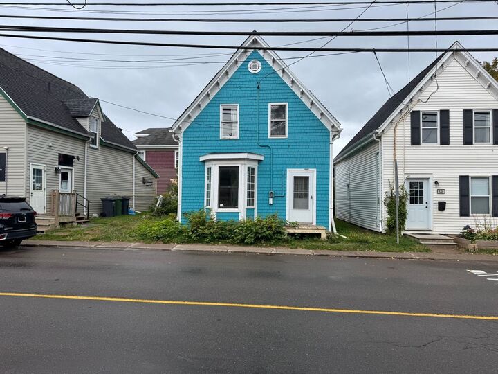 357 Queen Street  Charlottetown PE C1A 4C7 photo